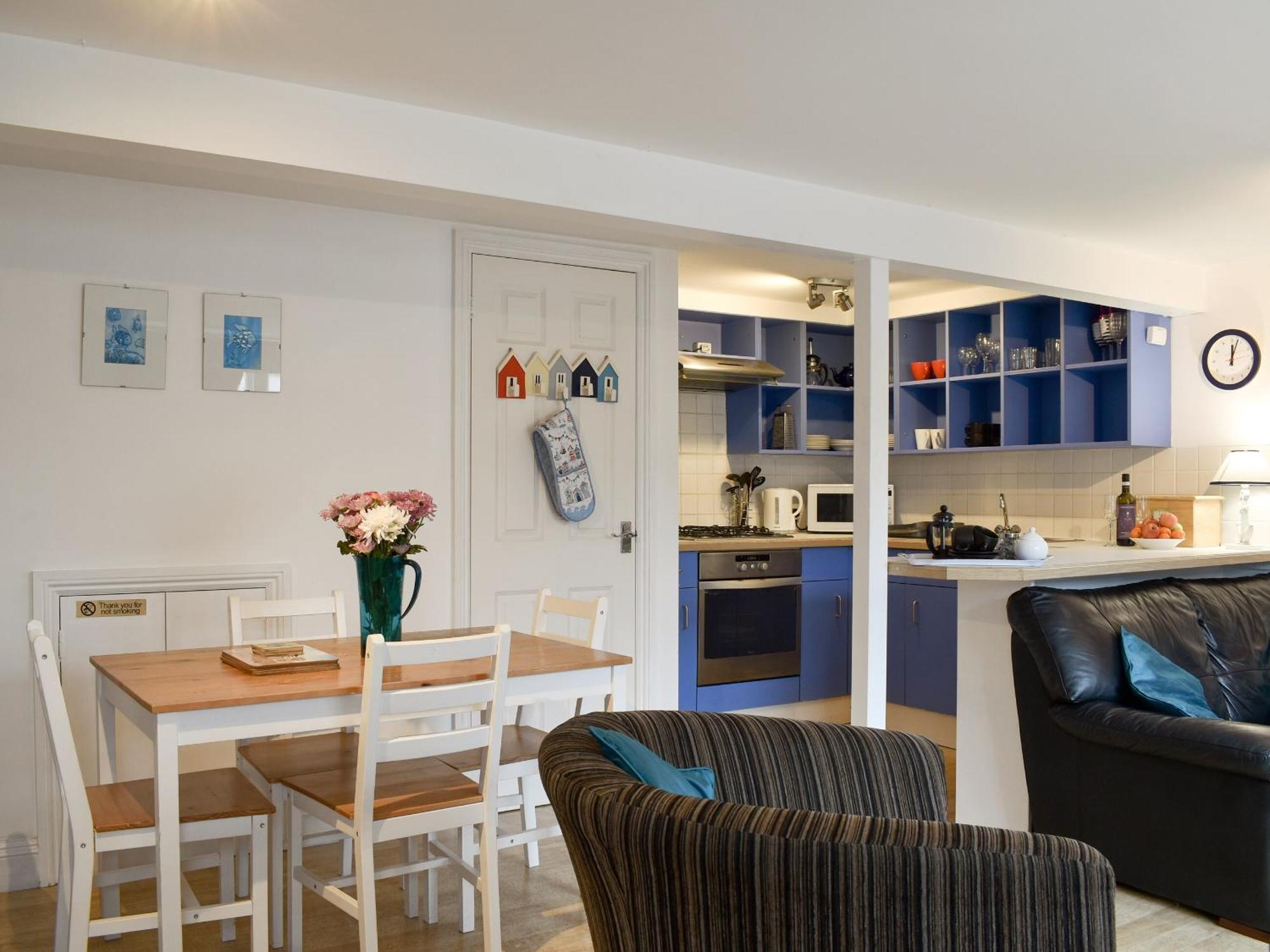 Windjammer Cottage Свонідж Екстер'єр фото